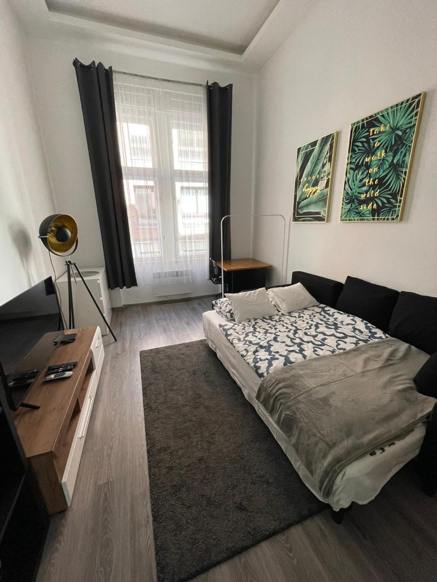 Soho Suites - Kazinczy Boedapest Buitenkant foto