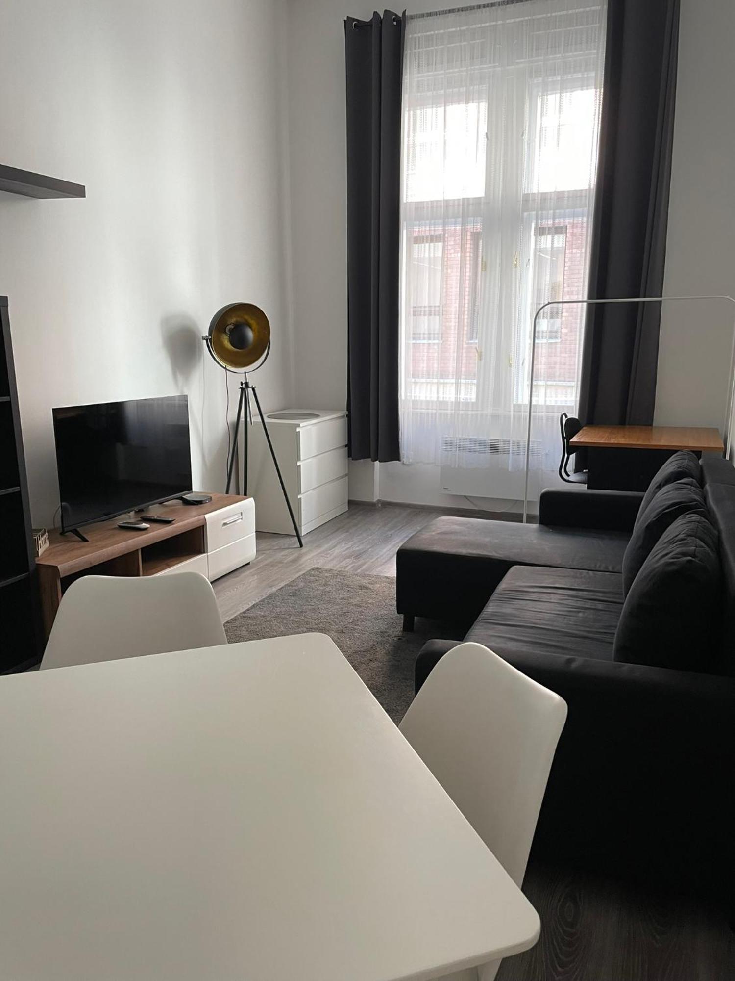 Soho Suites - Kazinczy Boedapest Buitenkant foto