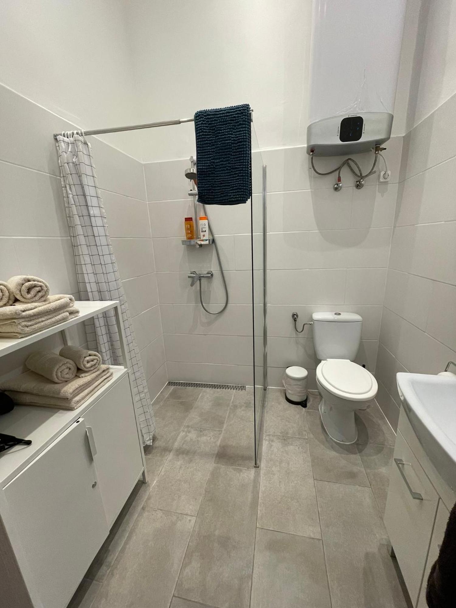 Soho Suites - Kazinczy Boedapest Buitenkant foto