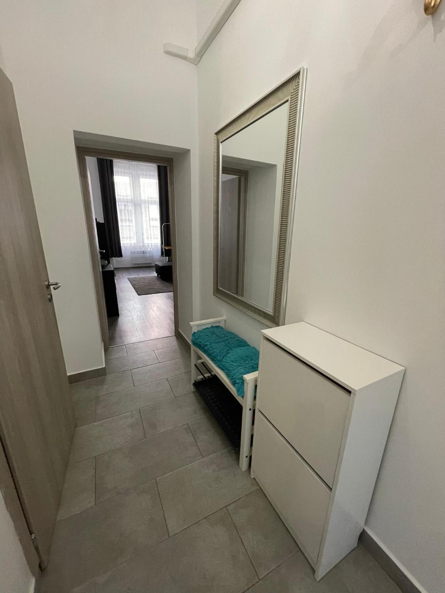 Soho Suites - Kazinczy Boedapest Buitenkant foto