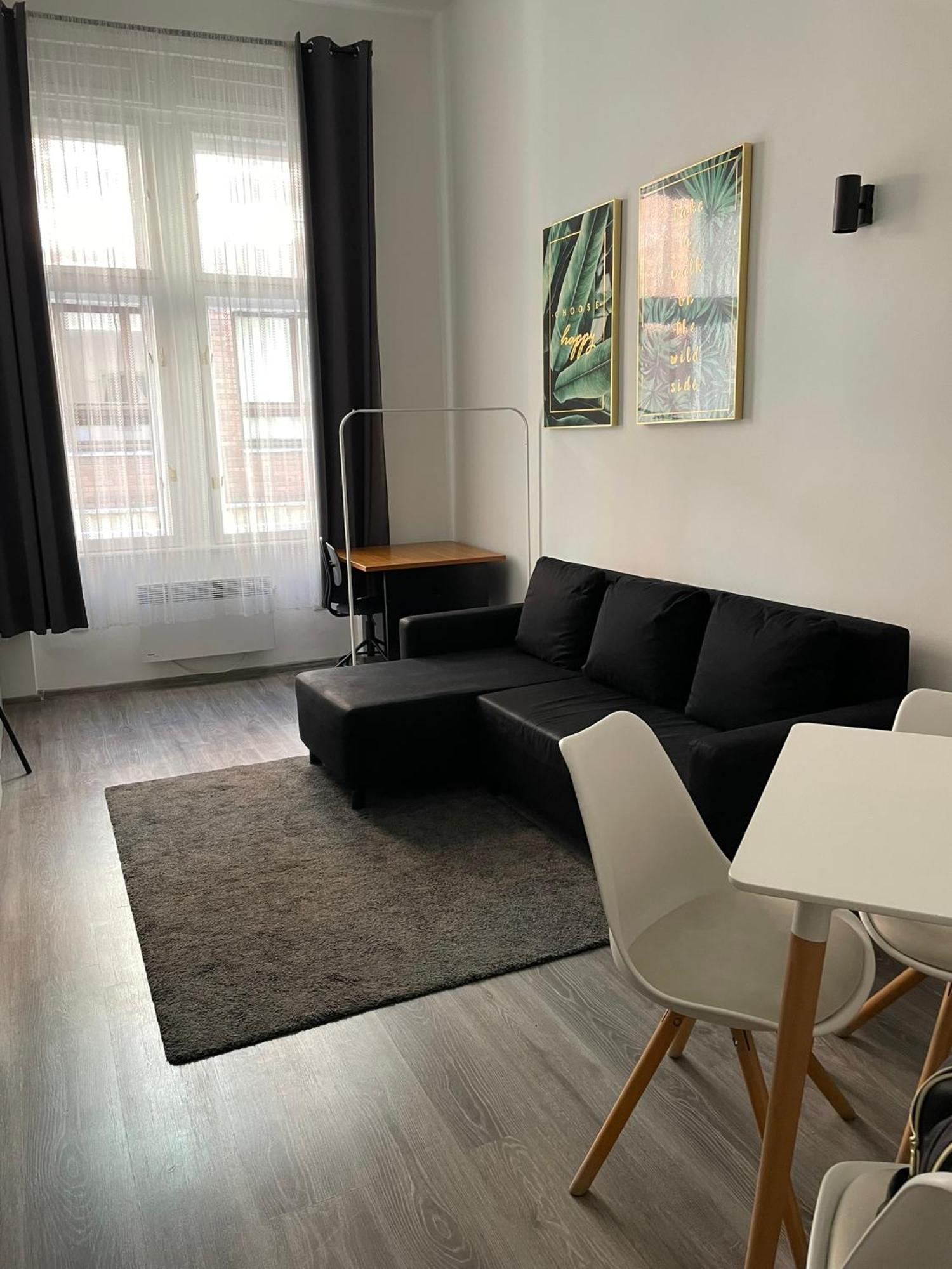Soho Suites - Kazinczy Boedapest Buitenkant foto