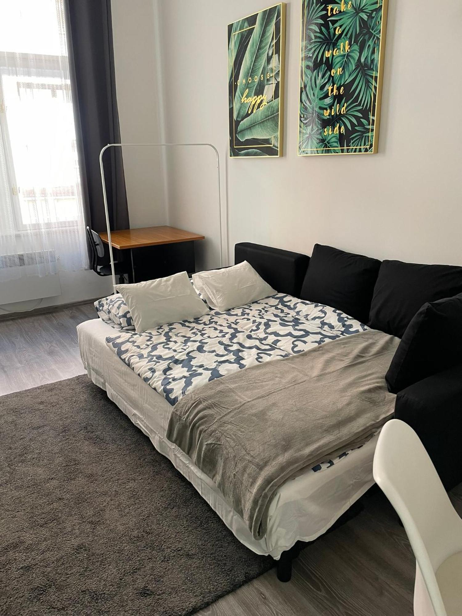 Soho Suites - Kazinczy Boedapest Buitenkant foto